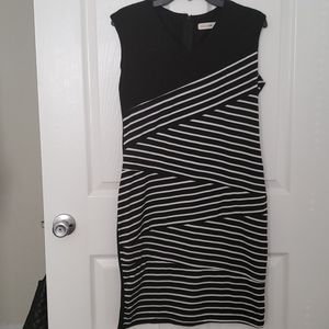Cocktail sleeveless dress